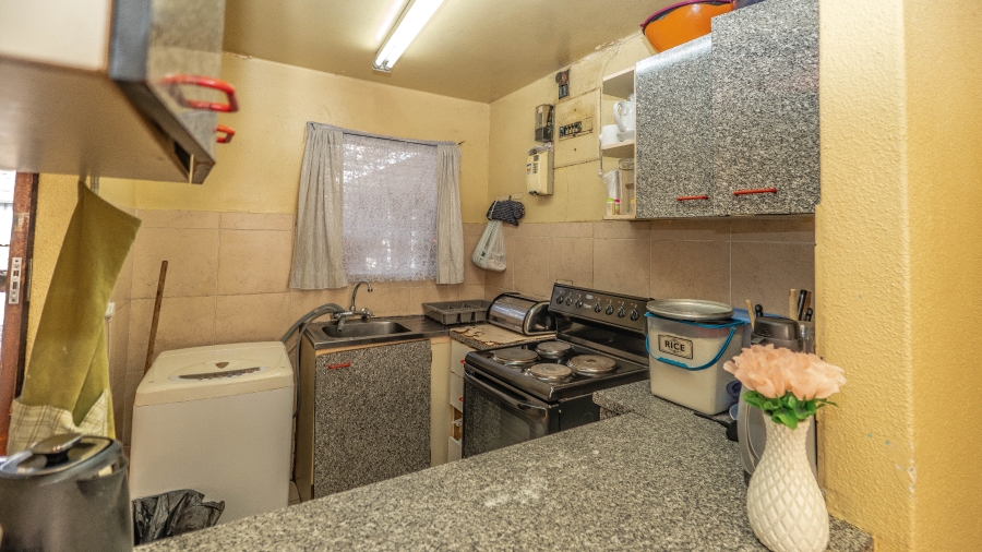 2 Bedroom Property for Sale in Oakdene Western Cape